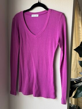 Rebecca Beeson Raspberry V-Neck Ribbed Long Sleeve Top